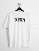 Bild Tommy Hilfiger, TOMMY GRAPHIC TEE S/S, Vit, T-shirts till Unisex, 10 år