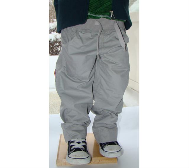 Bild KIK KID--Grå sommarbyxor storlek 128