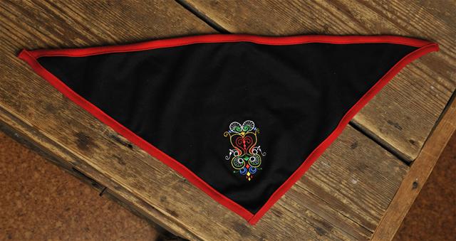 Bild Lilla Dalom svart dregellapp