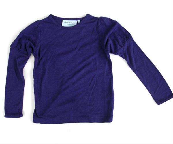 Bild Mini a ture -- Lila tröja med puffarmar storlek 110