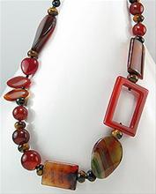 Bild Halsband med röda agatstenar, 1 ex