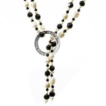 Bild Pärlhalsband svart vitt SLUTSÅLD