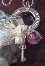 Bild Namnsmycke Halsband - Vintage ring Nulli Secundos (25mm)