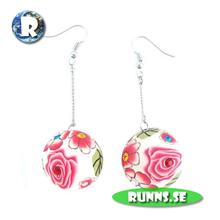 Bild Örhänge mjuk lera - Rosa blommor (rund boll)