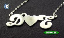 Bild Personligt Namnhalsband - D ´hjärta´ E (925 silver)
