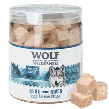 Bild Blandpack: 2 sorter Wolf of Wilderness - RAW Snacks Green Fields & Blue Rive (120 g)