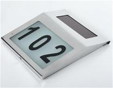 Bild Husnummer med Solenergi belysning