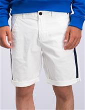 Bild Tommy Hilfiger, TAPE CHINO SHORTS, Vit, Shorts till Kille, 10 år
