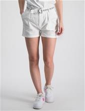 Bild Calvin Klein, LOGO TAPE TWILL SHORTS, Vit, Shorts till Tjej, 16 år