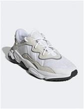 Bild Adidas Originals, OZWEEGO, Vit, Sneakers till Kille, 35,5