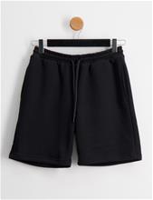 Bild D-XEL, OUR Sven Sweat Shorts, Svart, Shorts till Kille, 146-152 cm