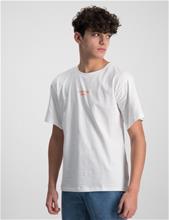 Bild Calvin Klein, STACK LOGO RELAXED T-SHIRT, Vit, T-shirts till Kille, 14 år