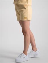 Bild Tommy Hilfiger, NATURAL DYE SCRIPT SWEAT SHORT, Gul, Shorts till Tjej, 12 år