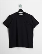 Bild Calvin Klein, MONOGRAM EMBRO LOGO T-SHIRT, Svart, T-shirts till Unisex, 16 år